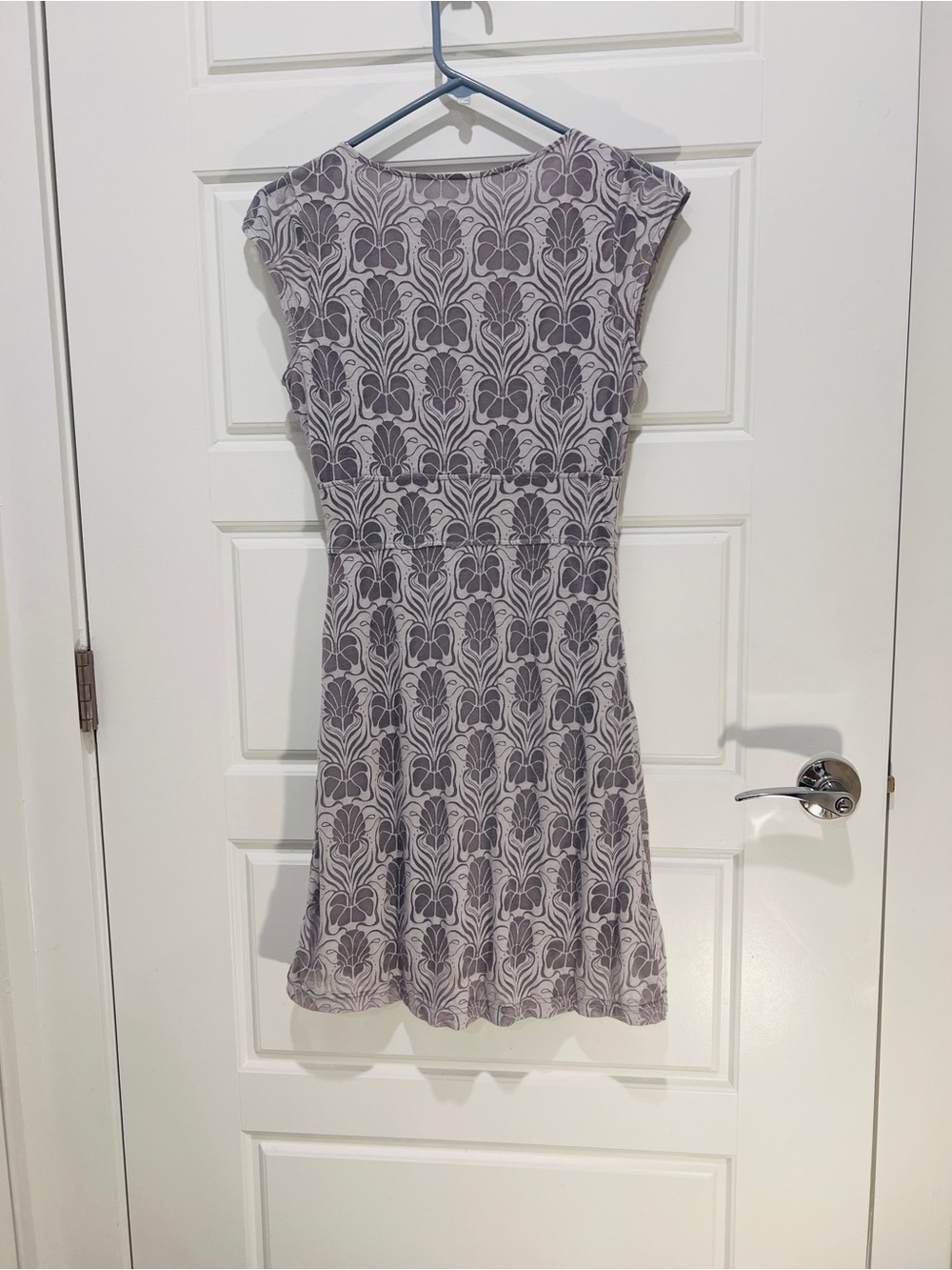 Merrell Gray Floral-Pattern Dress - Picture 4 of 8